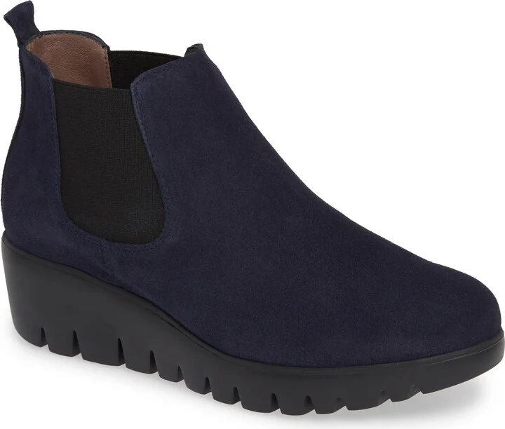Slip-On Chelsea Boot