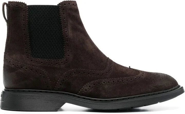 slip-on Chelsea boots