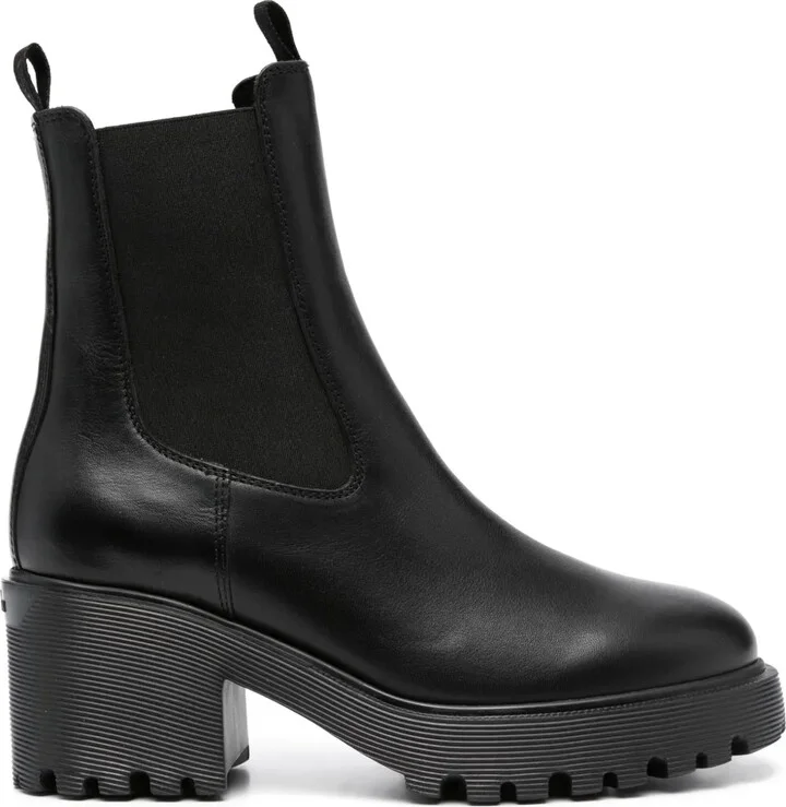 slip-on Chelsea boots