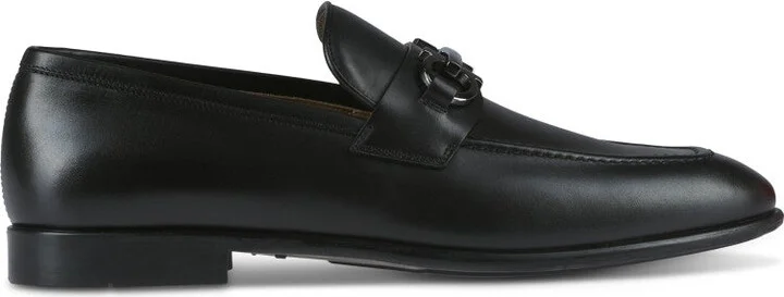 Slip-On Flat Shoes With Decorative Buckle