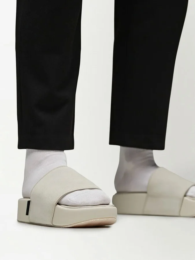 Slip-On Slides - Image 5