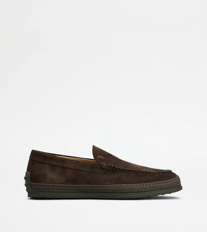 Slip-Ons in Suede