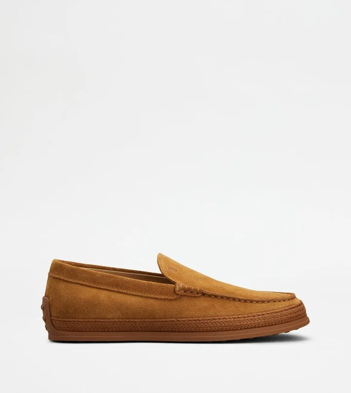 Slip-Ons in Suede