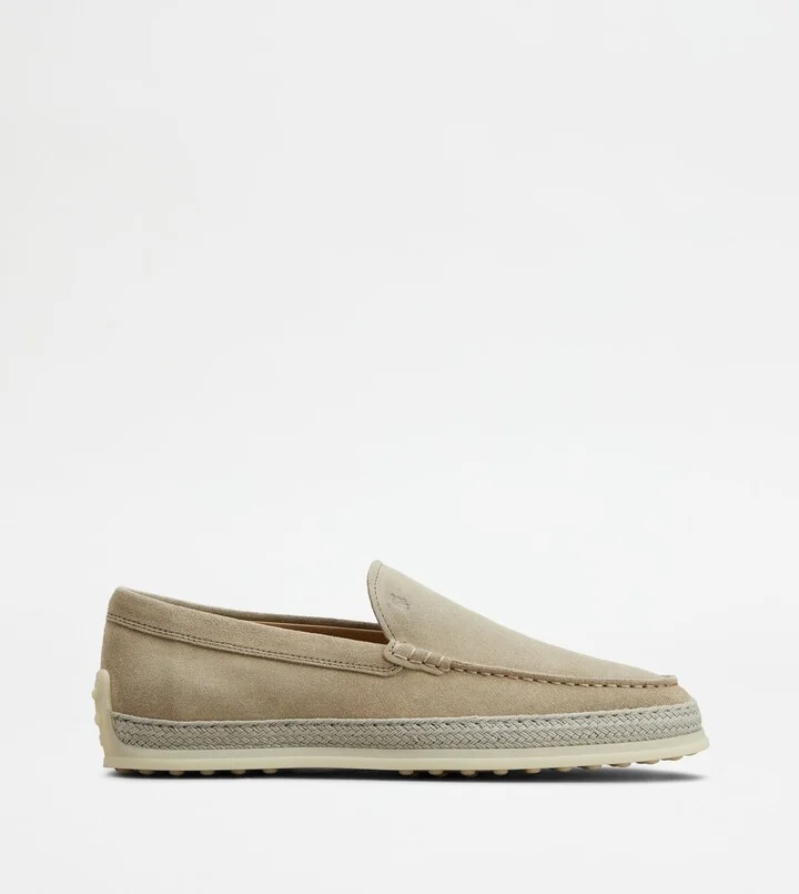 Slip-Ons in Suede