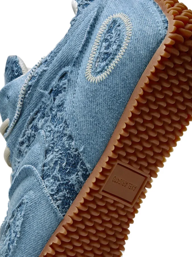 Slow Runner frayed denim low-top sneakers - Image 5