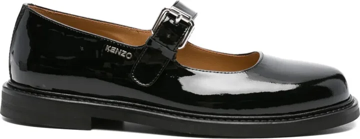 Smile buckle patent loafers