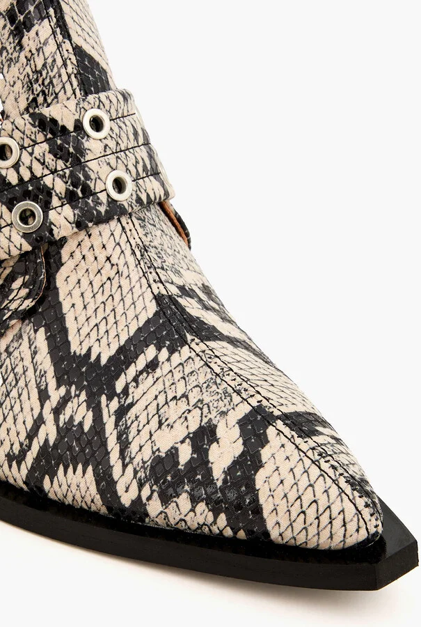 Snake-effect ankle boots - Image 4