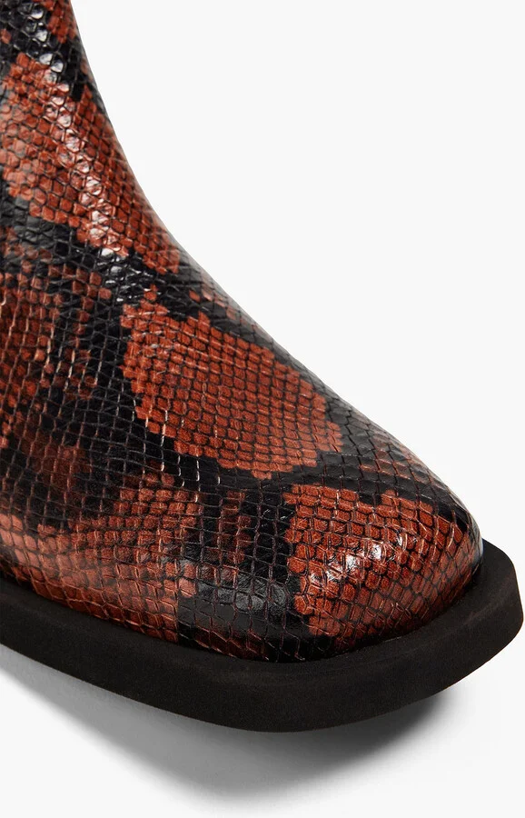 Snake-effect leather Chelsea boots - Image 4