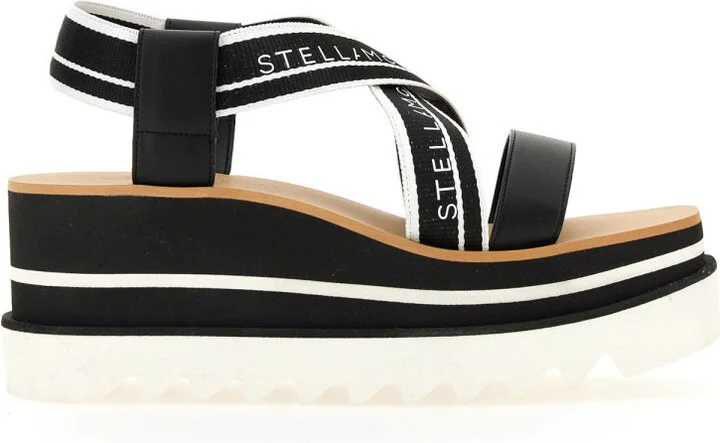 Sneak-Elyse Sandal