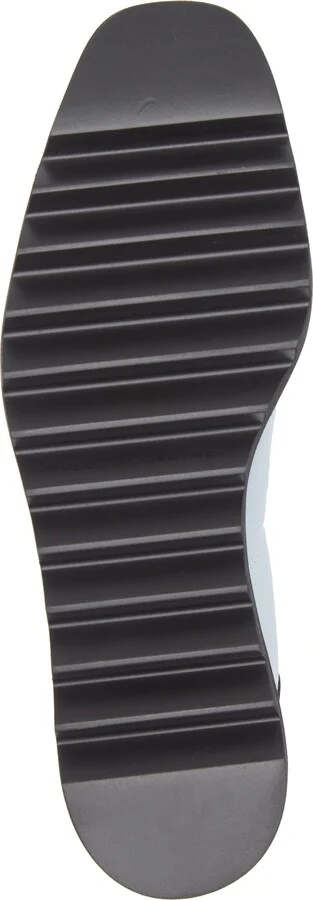 Sneakelyse Platform Sneaker - Image 6
