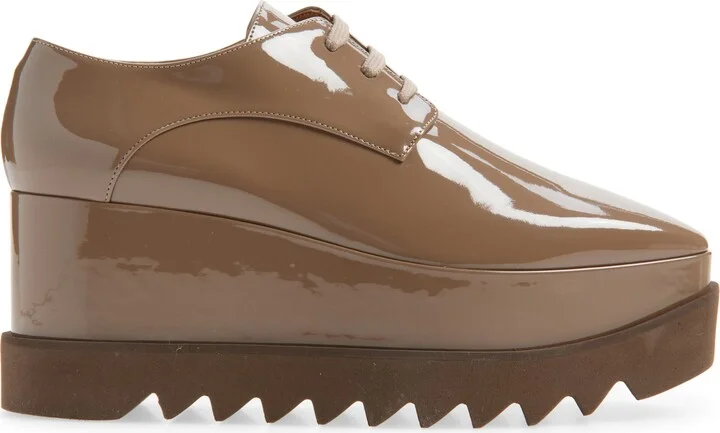 Sneakelyse Platform Sneaker - Image 9