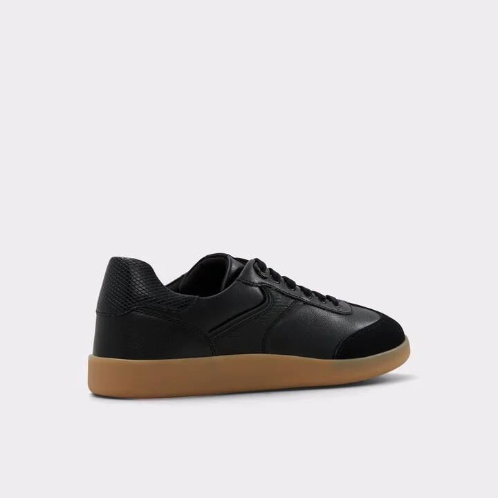 Sneaker - Image 2