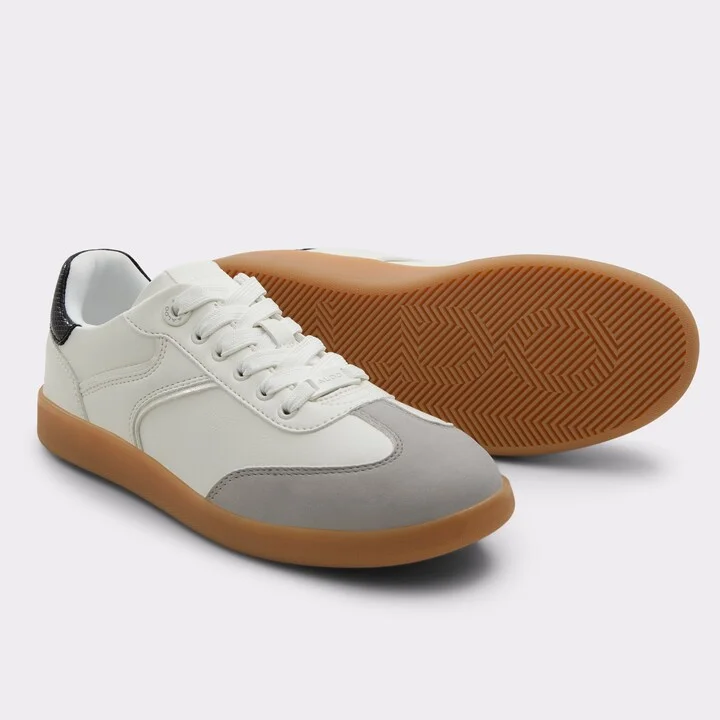 Sneaker - Image 2