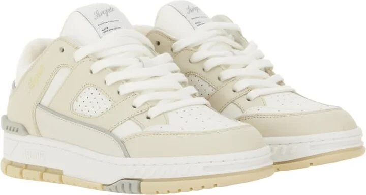 Sneaker Lo area - Image 2