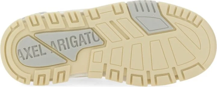 Sneaker Lo area - Image 5