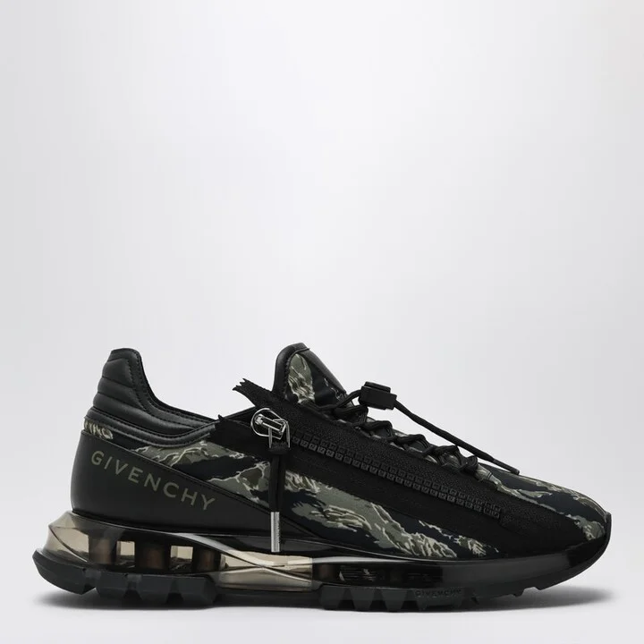 Sneaker Spectre with camouflage print