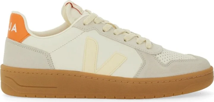 Sneaker v-82