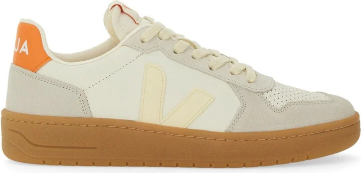 Sneaker "V-82"