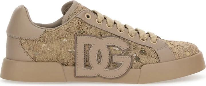 Sneaker With Embroidery