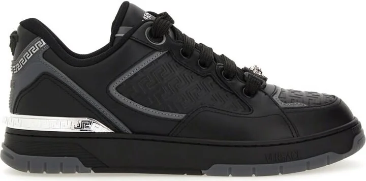 Sneaker With Greek