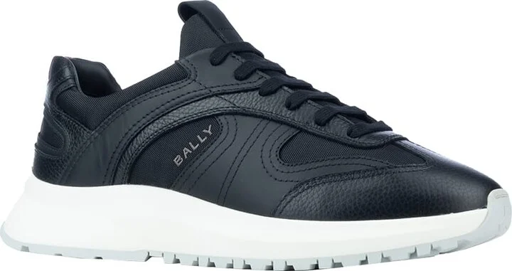 Sneakers - Image 2