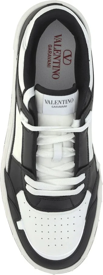 Sneakers - Image 4