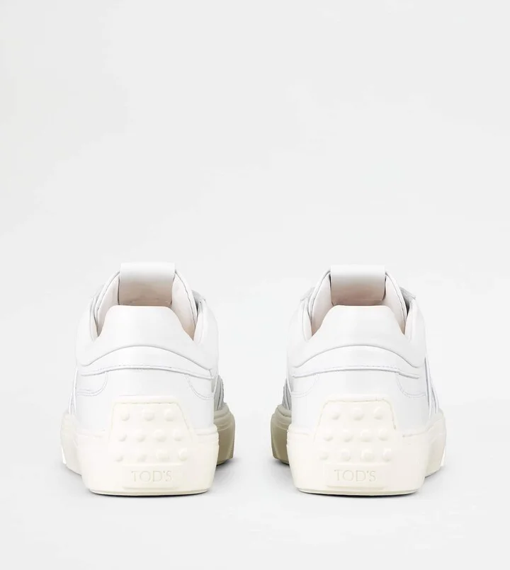 Sneakers in Leather - Image 2