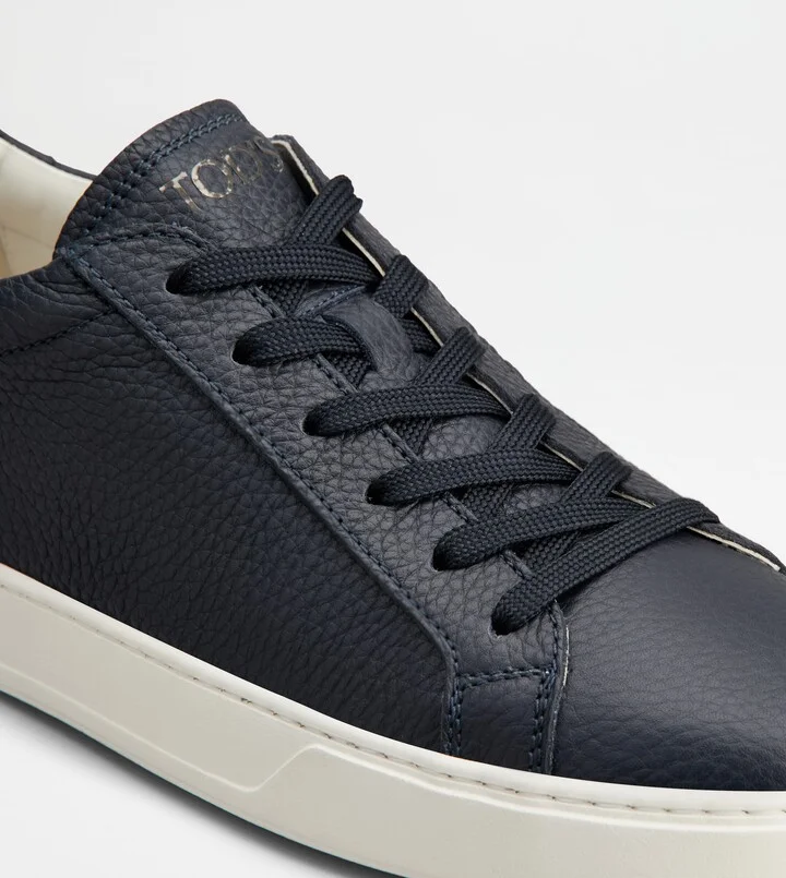 Sneakers in Leather - Image 5