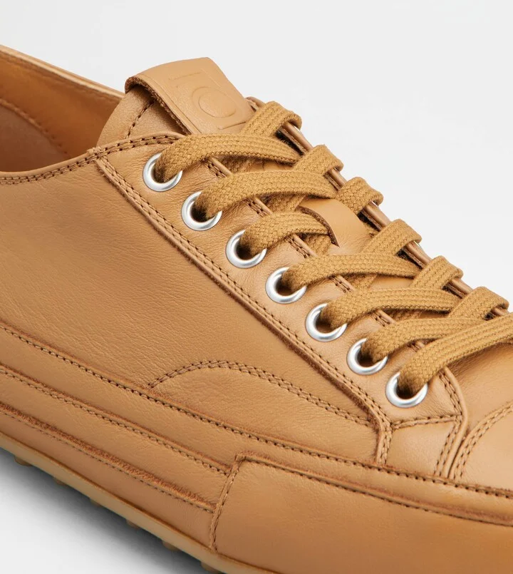 Sneakers in Leather - Image 5
