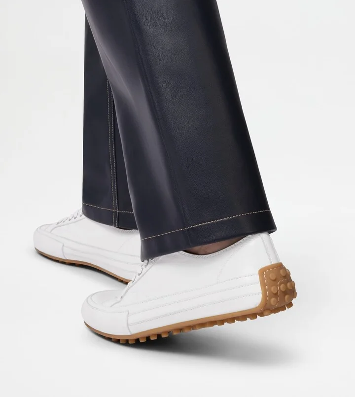 Sneakers in Leather - Image 6