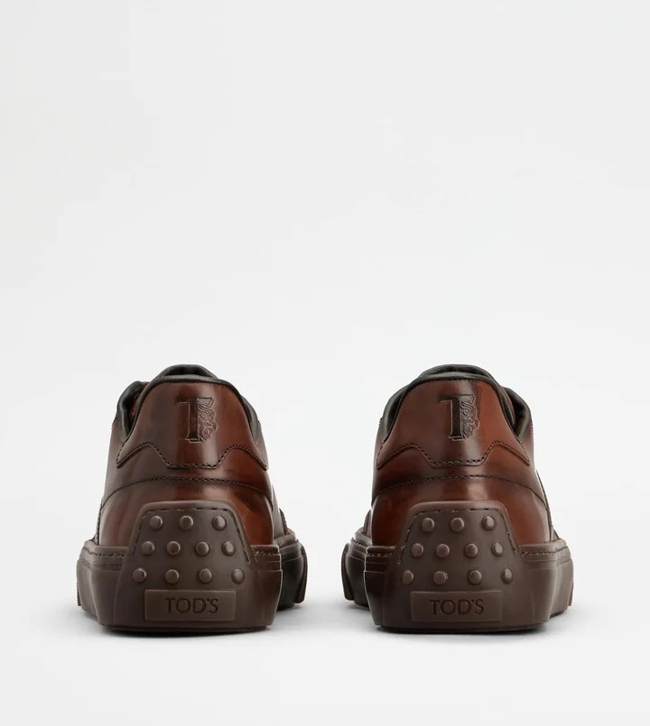 Sneakers in Leather - Image 2
