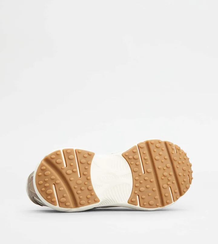 Sneakers in Leather and Fabric - Image 5