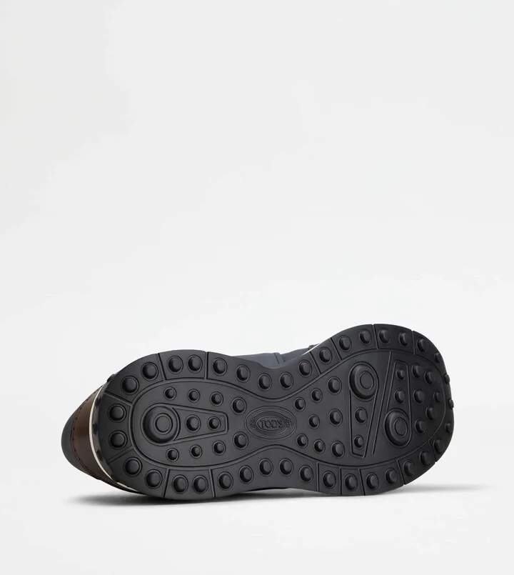 Sneakers in Leather and Technical Fabric - Image 4