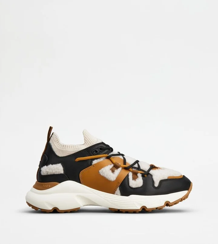 Sneakers in Leather and Wool