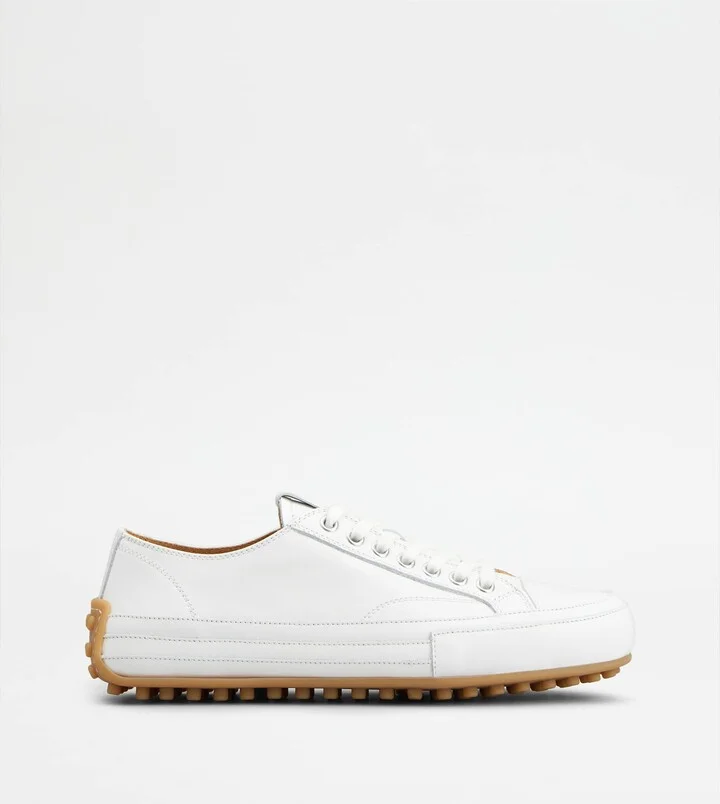 Sneakers in Leather