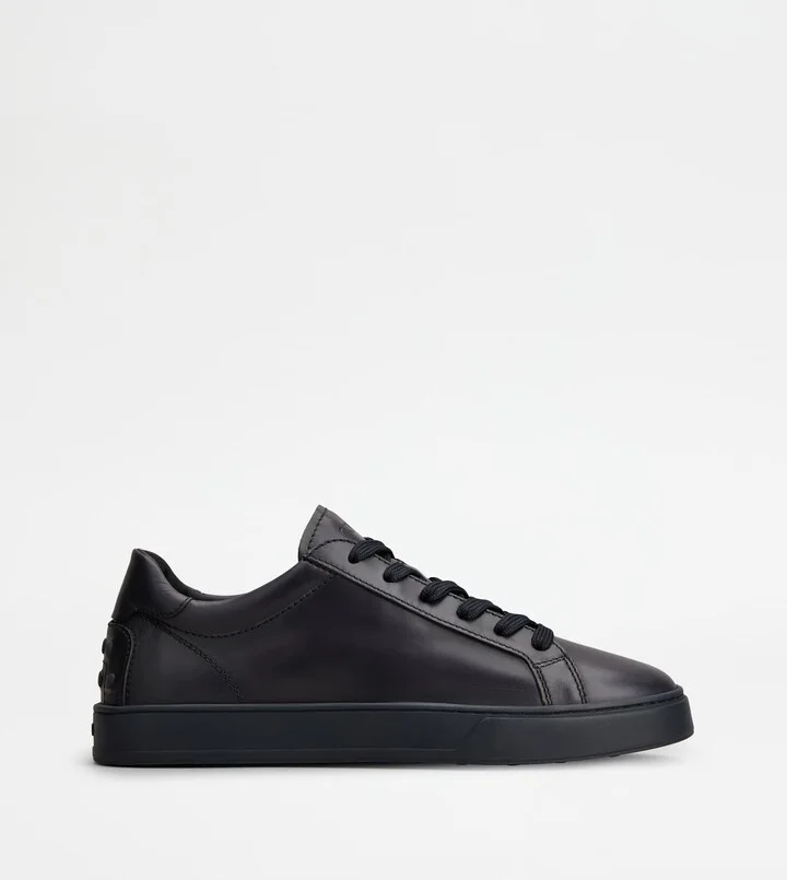 Sneakers in Leather