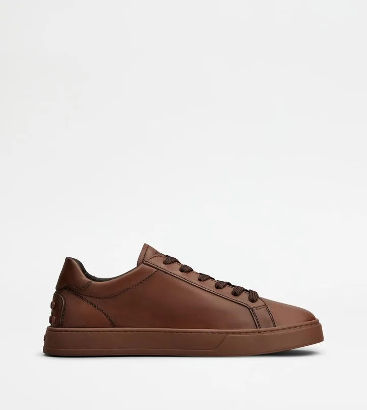 Sneakers in Leather