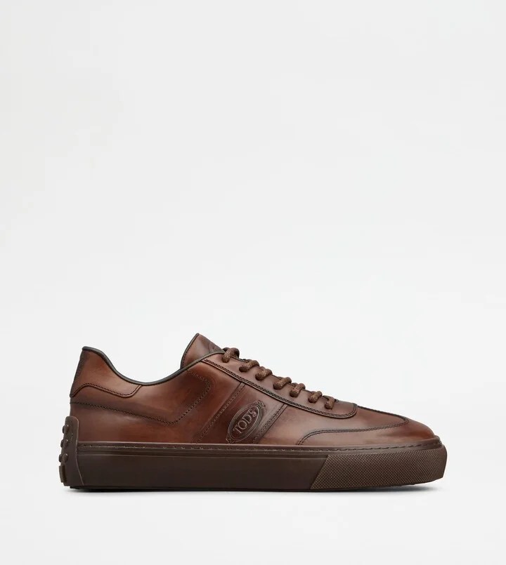 Sneakers in Leather