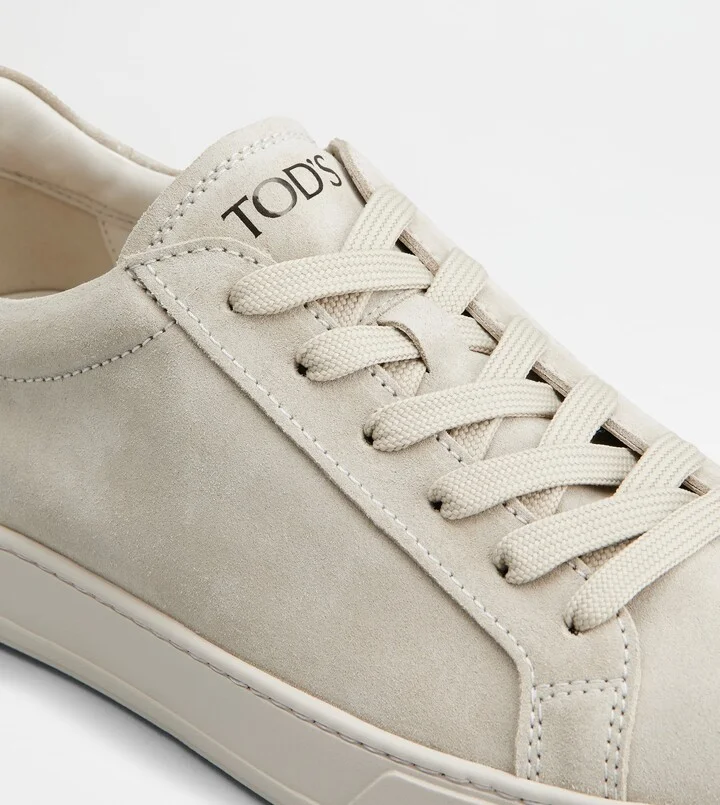 Sneakers in Suede - Image 6