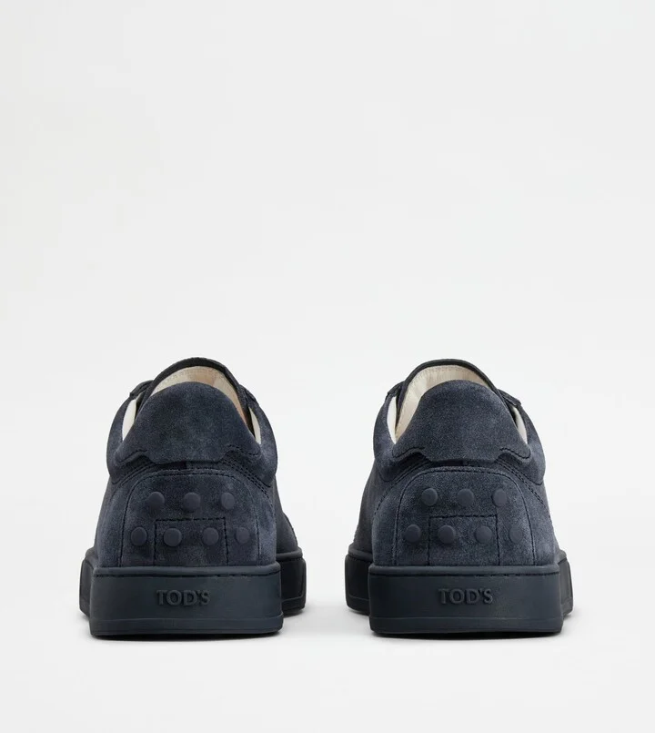 Sneakers in Suede - Image 3