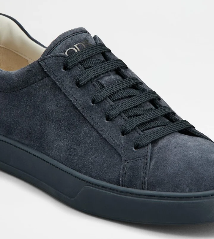 Sneakers in Suede - Image 5