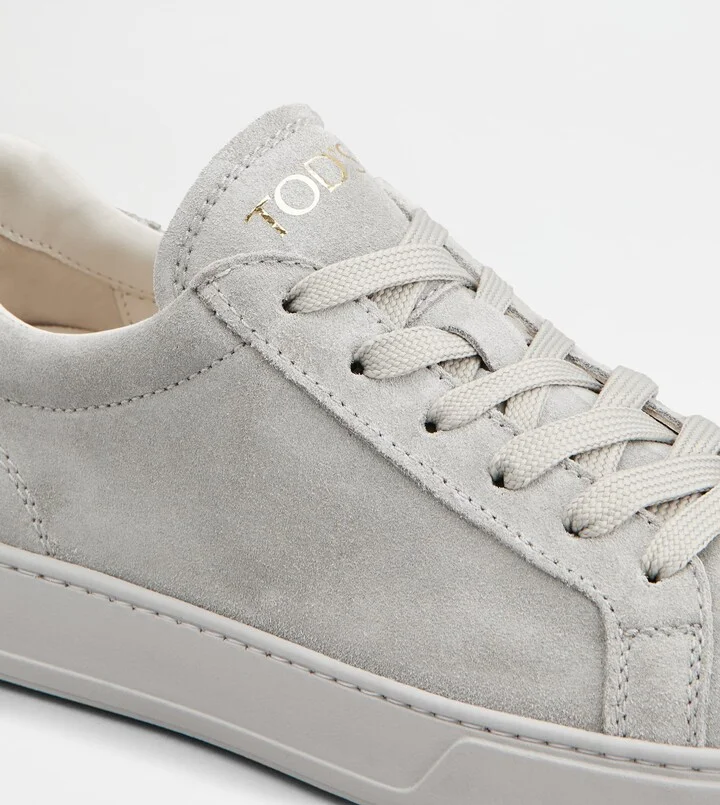 Sneakers in Suede - Image 5