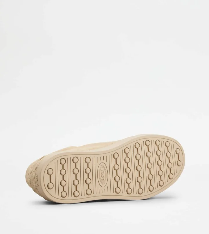 Sneakers in Suede - Image 4