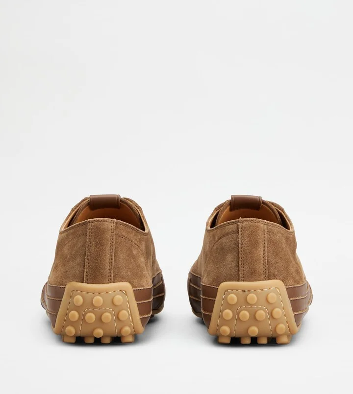Sneakers in Suede - Image 3