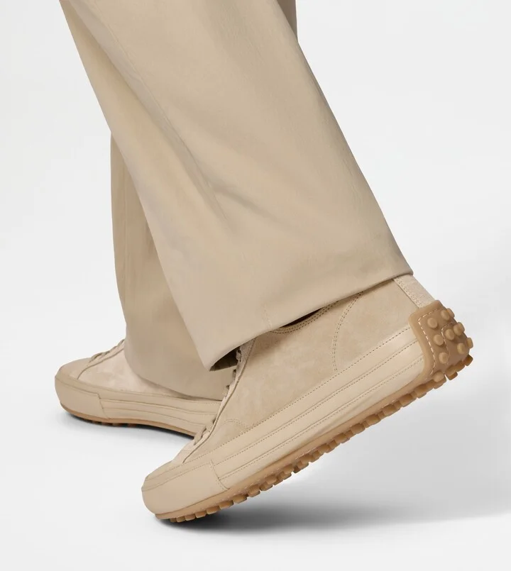 Sneakers in Suede - Image 6