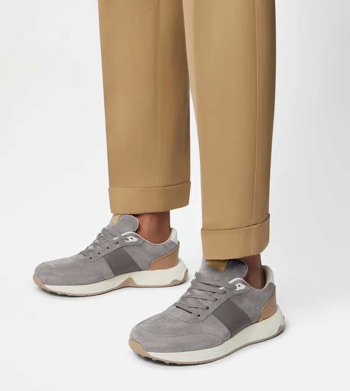 Sneakers in Suede - Image 6