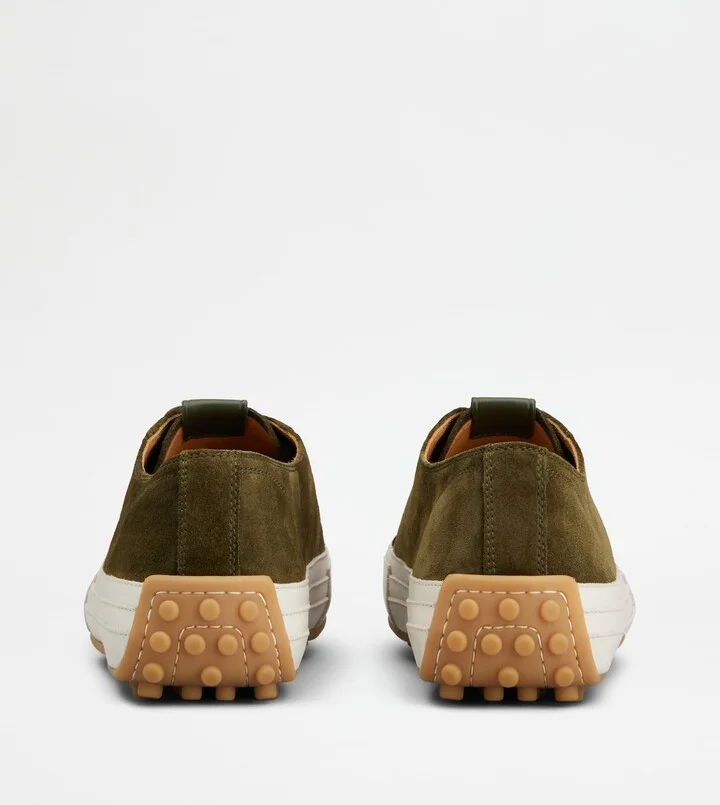 Sneakers in Suede - Image 3