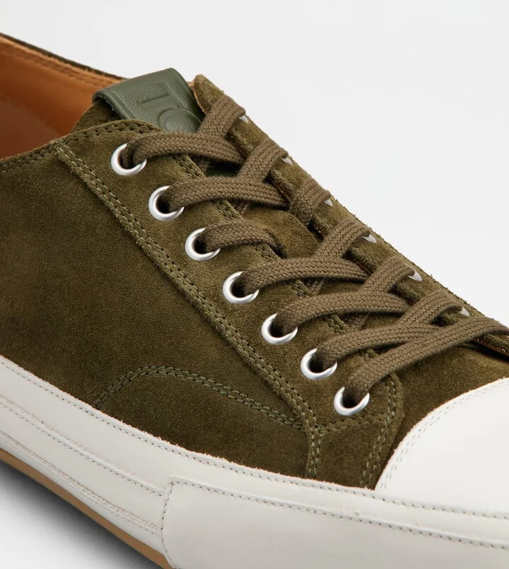 Sneakers in Suede - Image 5