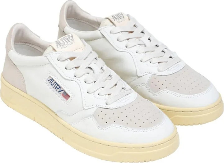 Sneakers Medalist - Image 2
