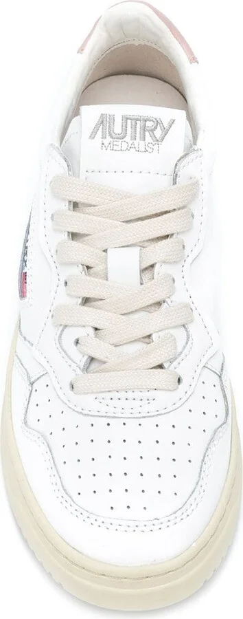 Sneakers Medalist - Image 3